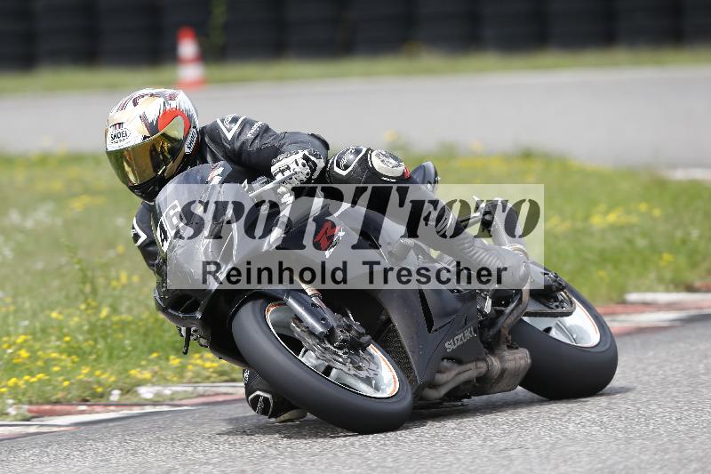 /37 28.07.2025 Dunlop Ride und Test Day ADR/Trackday Erfahren gelb Trackday schnell  rot/46